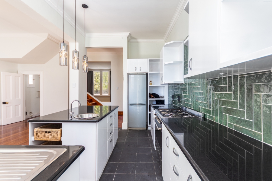 To Let 3 Bedroom Property for Rent in Green Point Western Cape